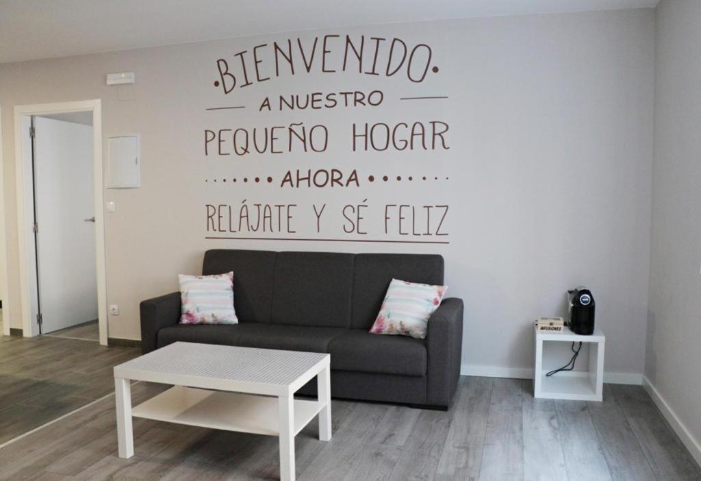 Apartamentos Credencial Саррия Экстерьер фото