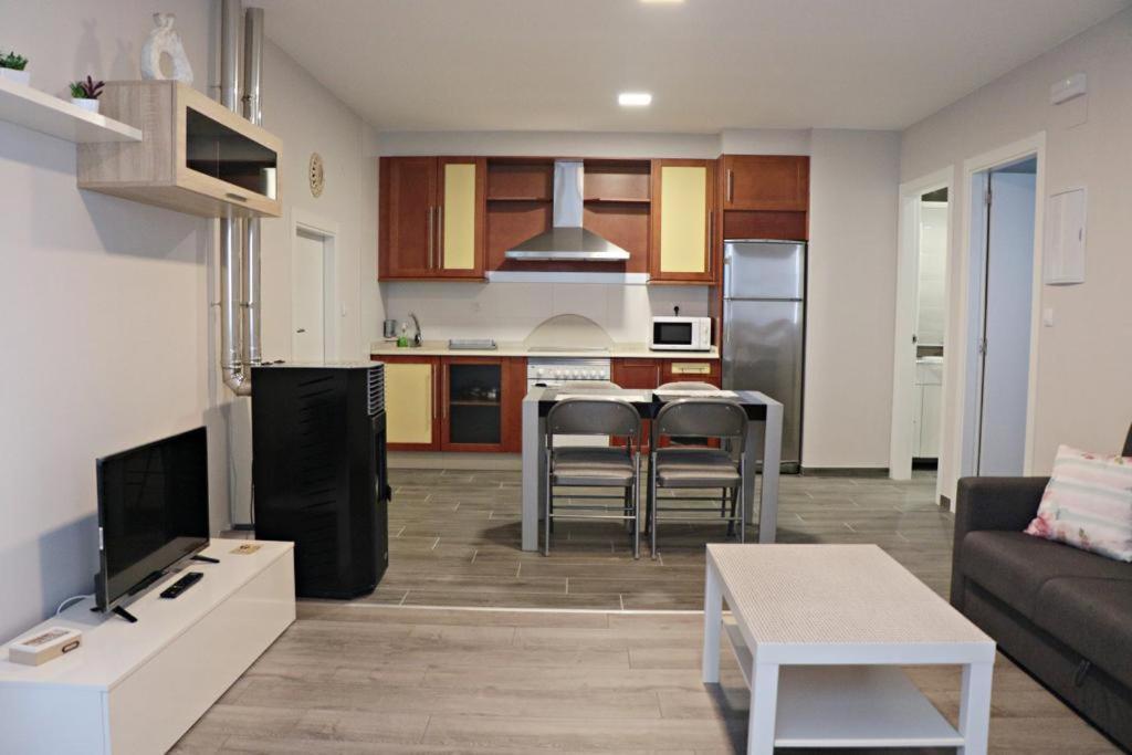 Apartamentos Credencial Саррия Экстерьер фото