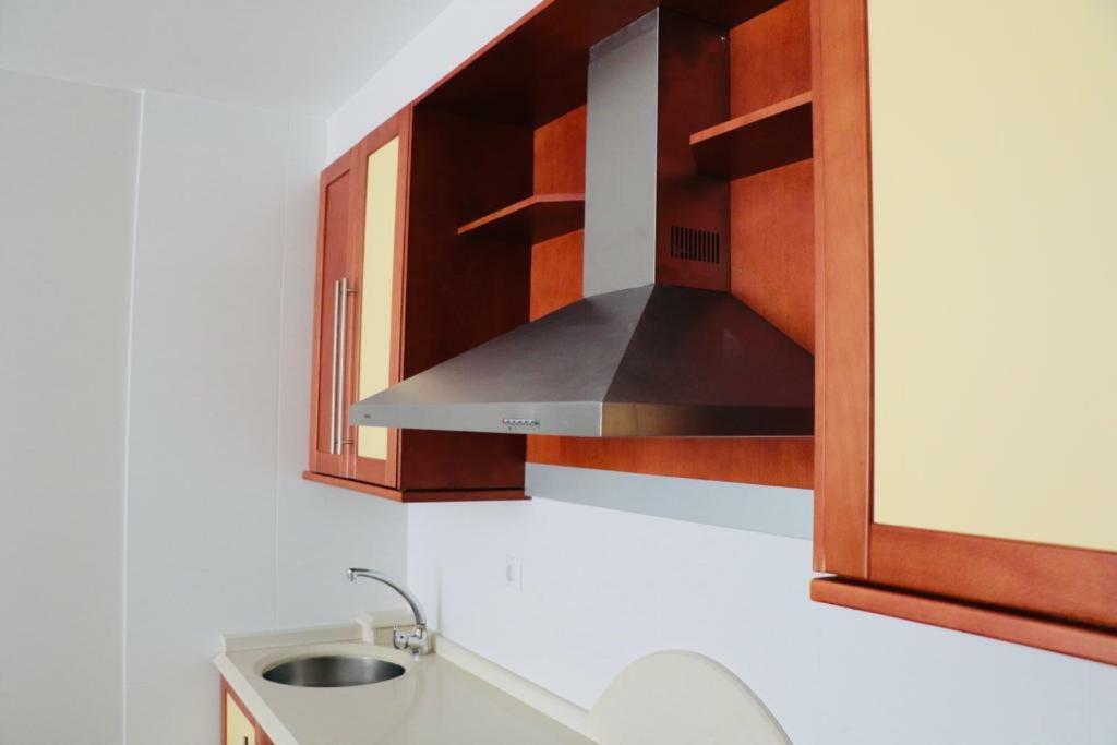 Apartamentos Credencial Саррия Экстерьер фото