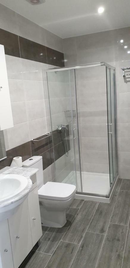 Apartamentos Credencial Саррия Экстерьер фото